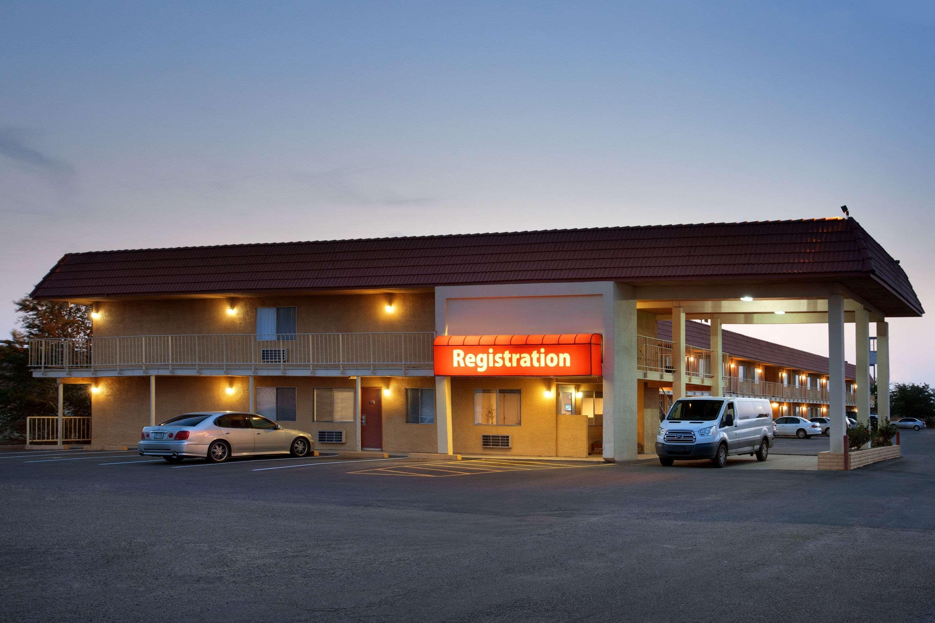 Clarion Pointe Winslow I-40 Exterior foto